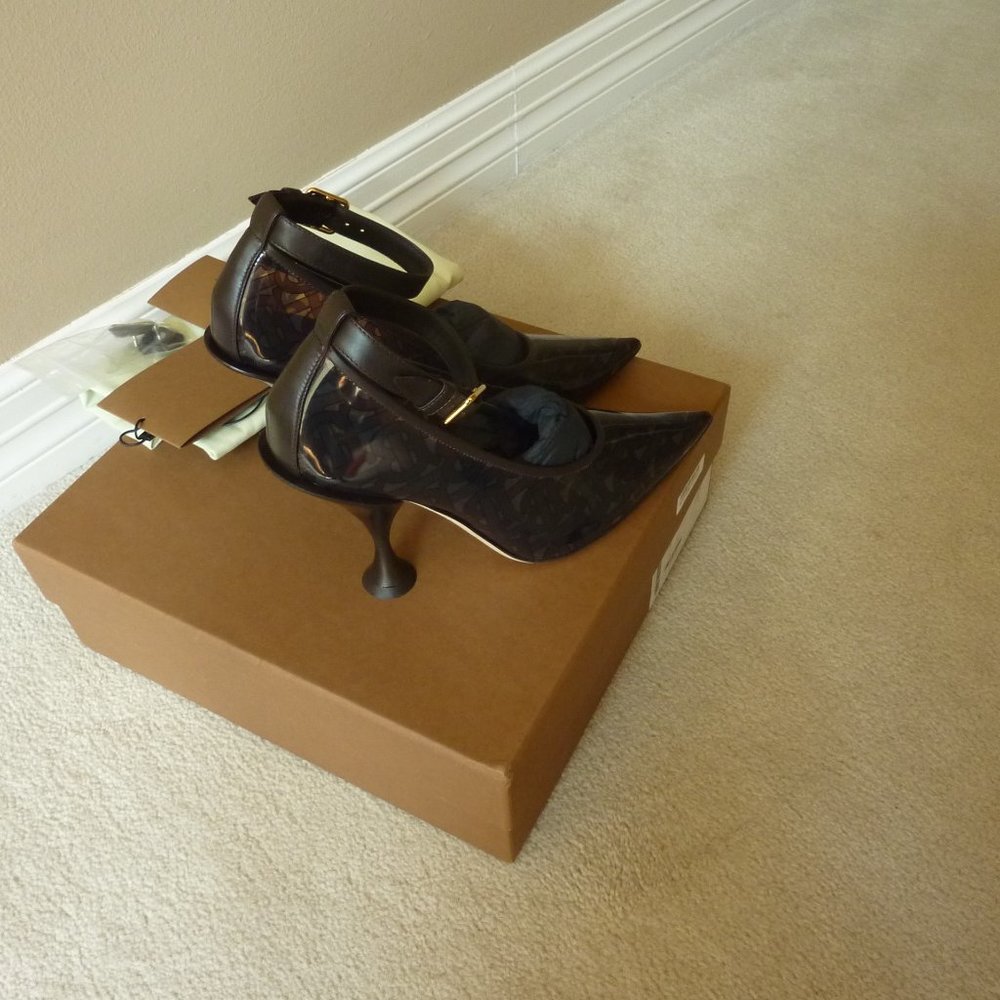 BURBERRY 'Evan' TB Monogram Logo Ankle-Strap Transparent Pumps (Brown) - 7B - Picture 8 of 15